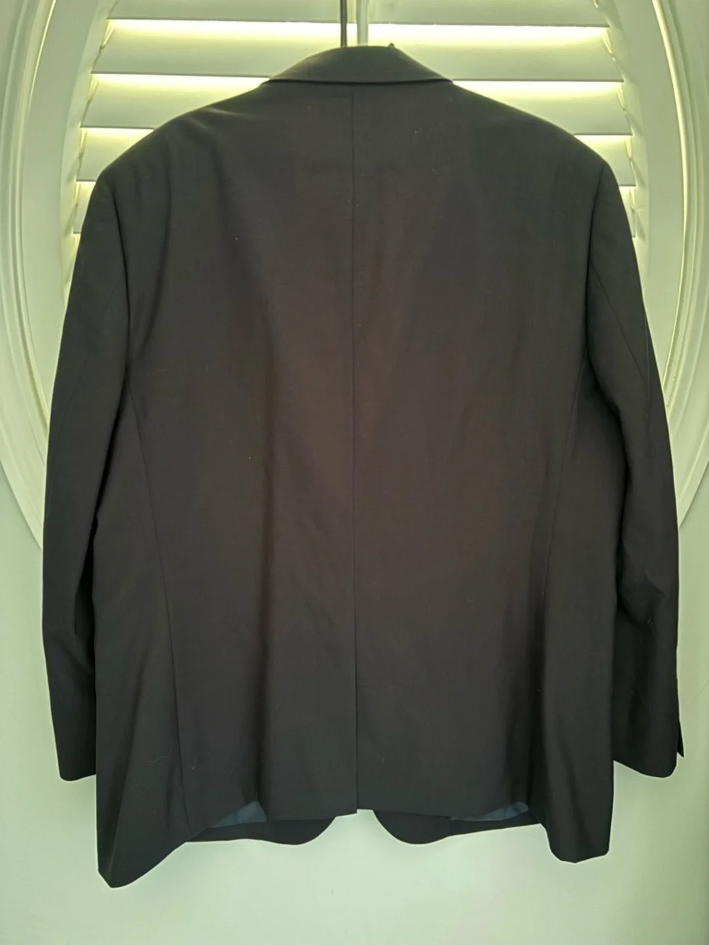 Jos A Bank Men Size 46R Navy Blue Classic Wool Blazer Regal Fit Gold Buttons